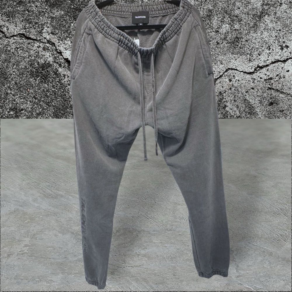 β’NEWβ’ TALENTLESS charcoal Gray Jogger Sweatpants with hidden pocket zippers β’ XL